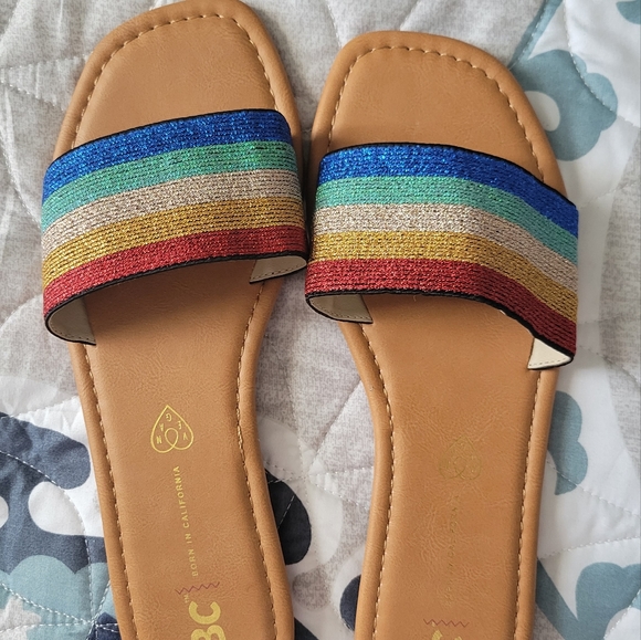 Rainbow slides - Picture 2 of 4